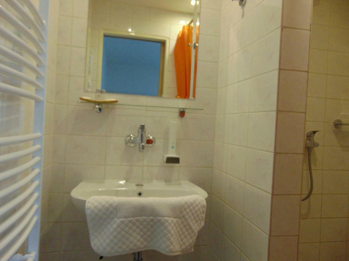 Hotel Isora Ostrava Kültér fotó